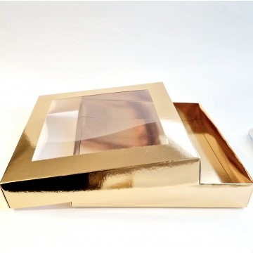 Pudełko złote z okienkiem...