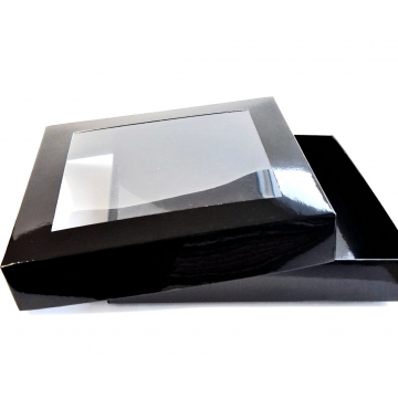 Pudełko czarne z okienkiem...