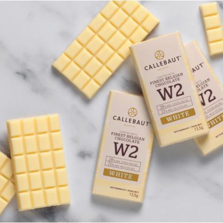 Czekolada biała Callebaut W2 Napolitains 75 szt. x 13,5 g – belgijskie mini tabliczki do kawy, deserów i słodkich stołów