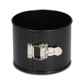 Tortownica z wysokim rantem...