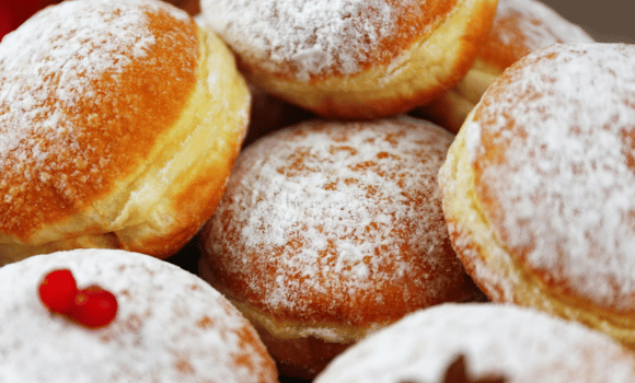 Jak zrobić puszyste pączki krok po kroku